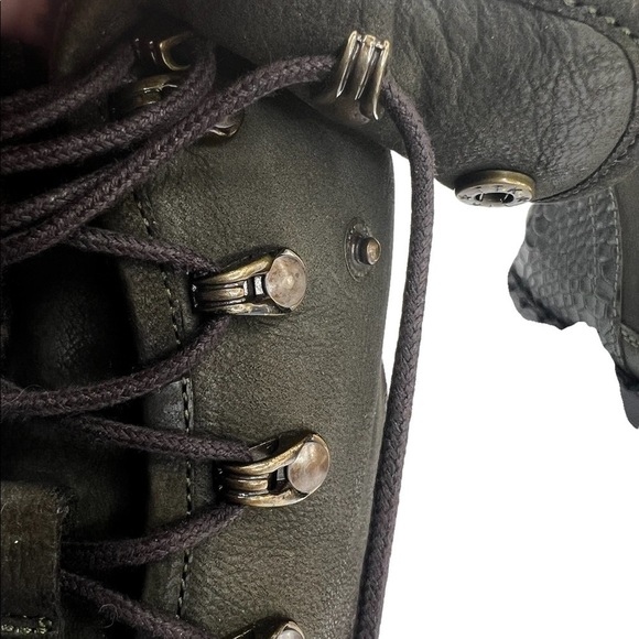 Vintage Foundry Company Women’s Milan Combat Biker Boots - Picture 8 of 16